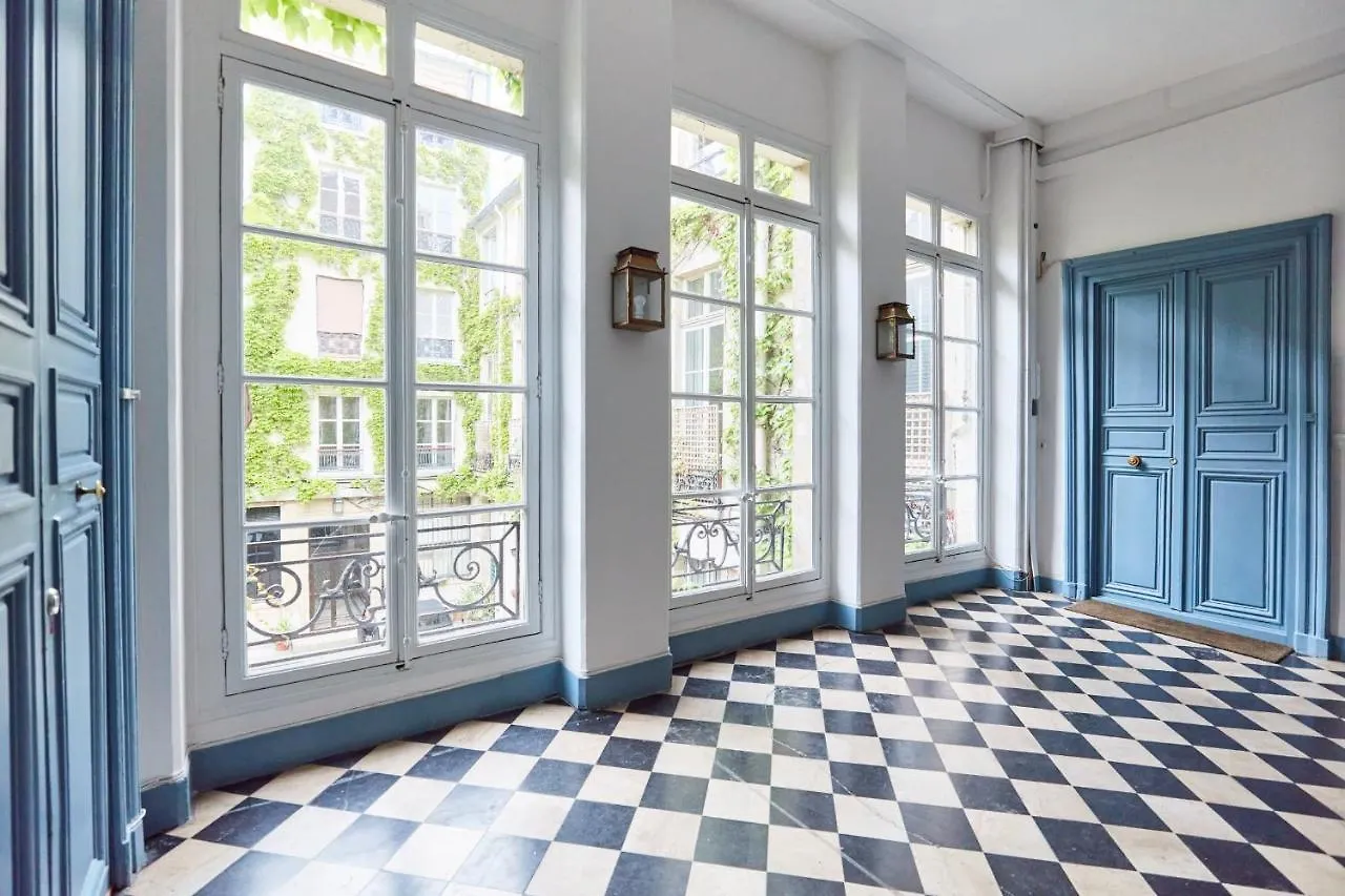 Francs Bourgeois & Le Marais - Cityapartmentstay Paris Apartment