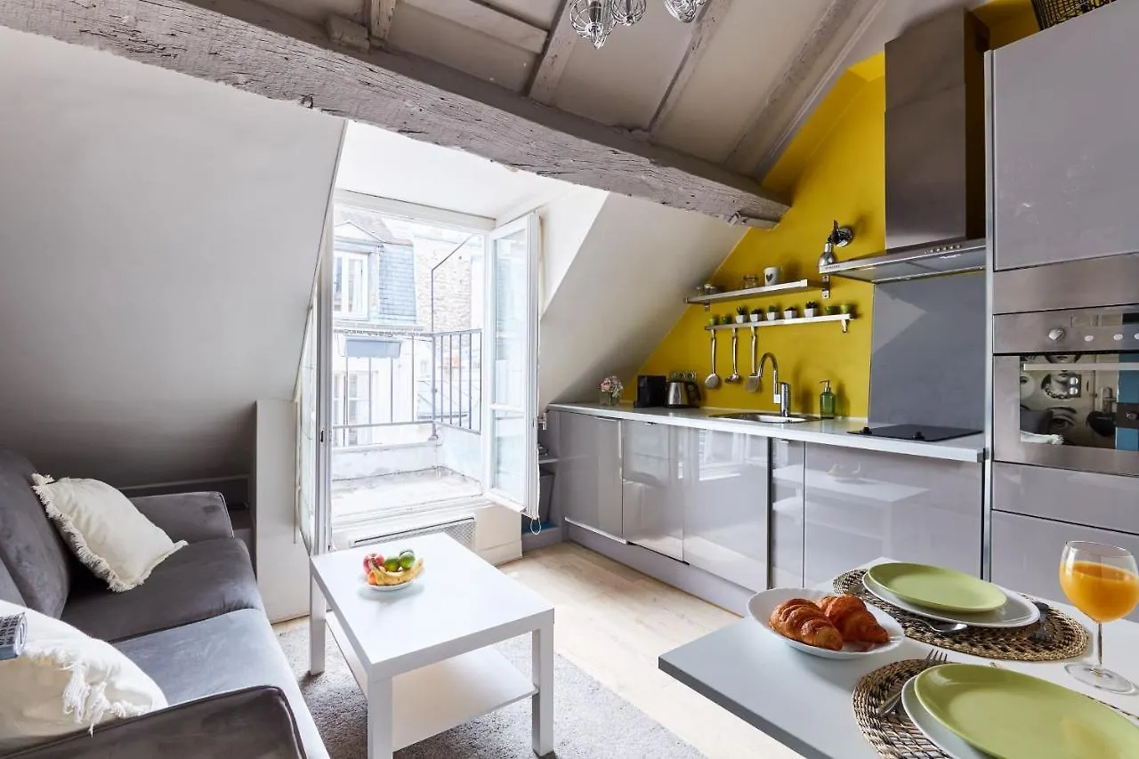Francs Bourgeois & Le Marais - Cityapartmentstay Paris Apartment