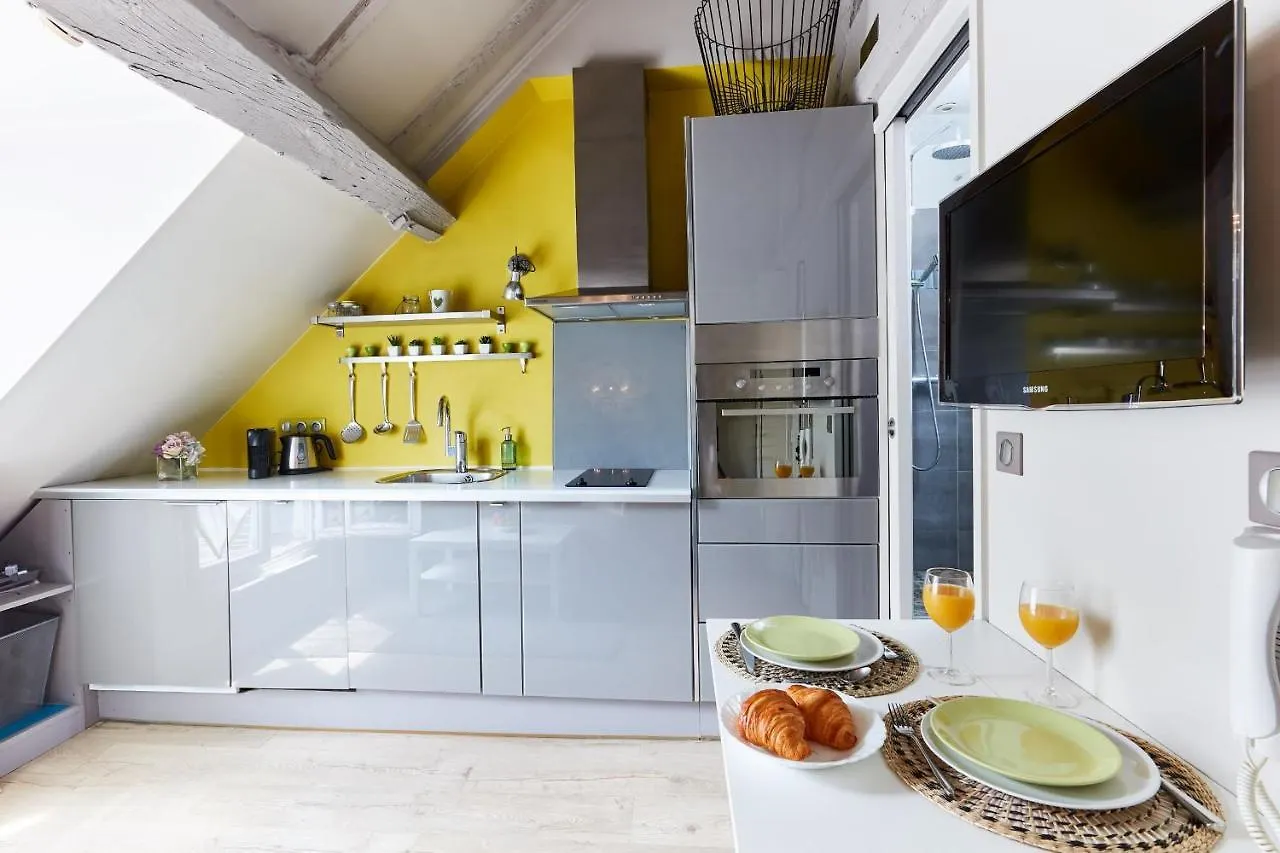 Apartment Francs Bourgeois & Le Marais - Cityapartmentstay Paris France